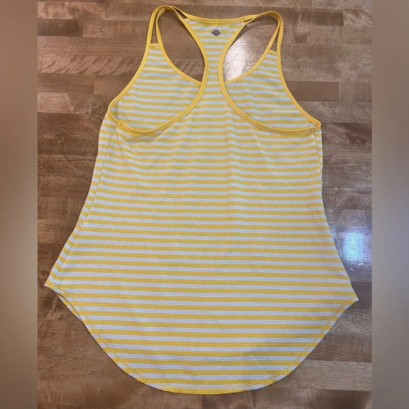CALIA BY CARRIE UNDERWOOD Striped Yellow Athletic Razorback Tank Top Small - Picture 4 of 9
